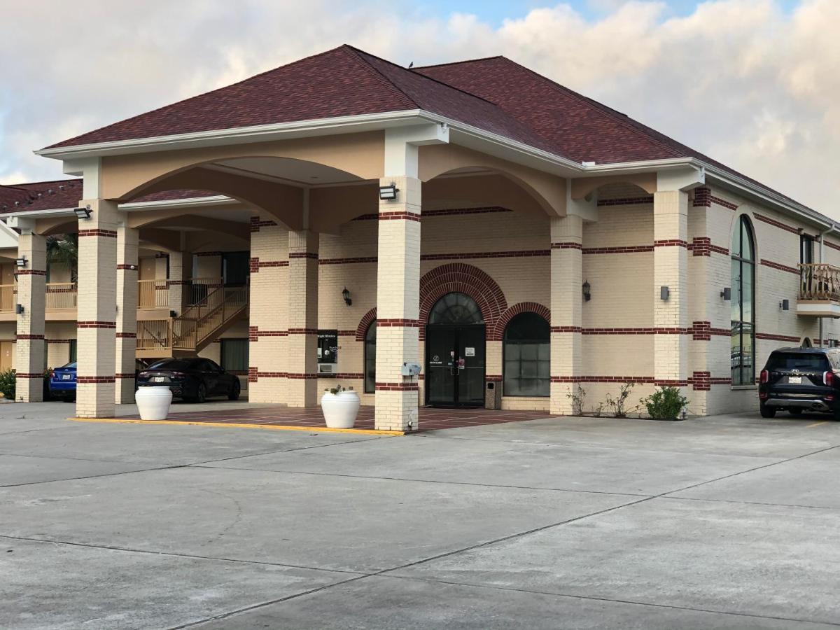 Porter Executive Inn & Suites Exterior photo