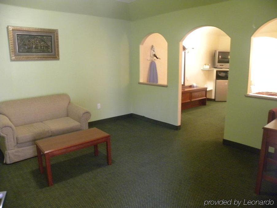 Porter Executive Inn & Suites Room photo